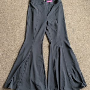 Bell bottoms/flare pants
